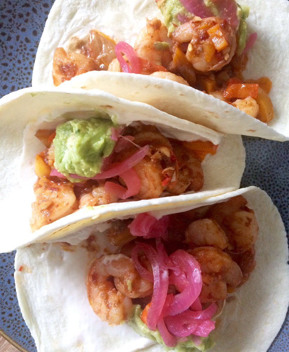 nutritionalchef's tweet photo. Spicy prawn tacos 😋 https://t.co/mEKQAnlVbL