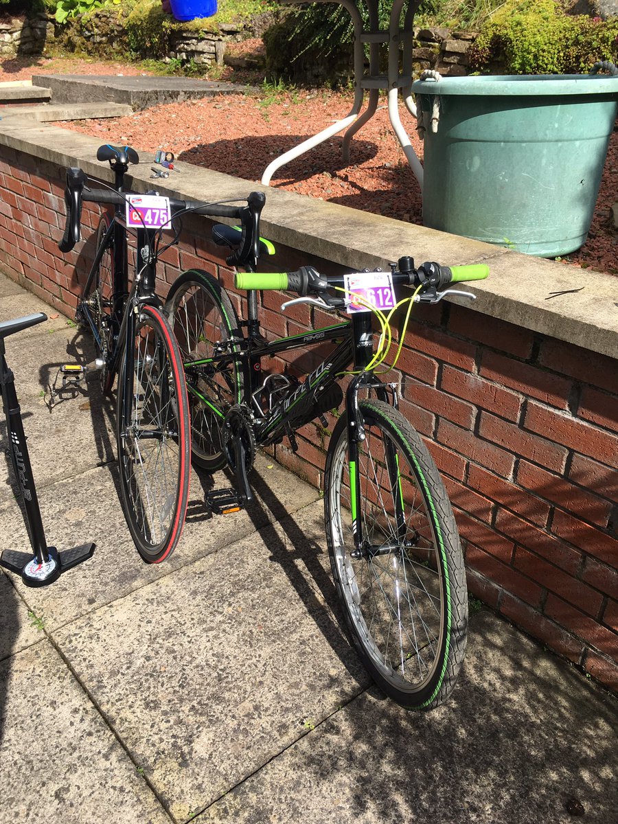 clackscsss's tweet photo. It's an early start for Cameron and Taylor who are cycling 45 miles for @PedalScotland sponsor them at https://t.co/0C77PdkkGQ #teamcsss https://t.co/VESBizmwZW