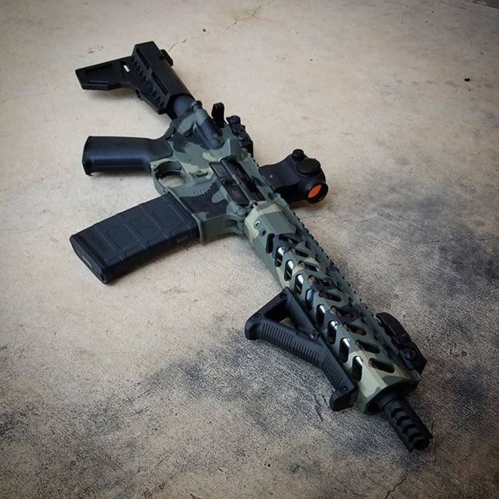 ar15builds's tweet photo. 📸 @profile_p
・・・
Concrete jungle #ar15buildscom #sbr #ar15 #guns #gundose #gunsdaily #2a #nfa #igmilitia #gunporn #rifle #pewpew #weaponsda… https://t.co/iuvW0vt54a