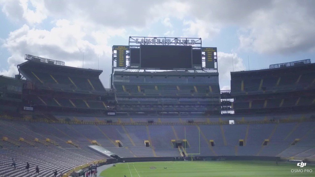 GunbyProduction's tweet image. Pre game filming for Packers vs Seahawks.  skypixel.com/pilot/videos/s…