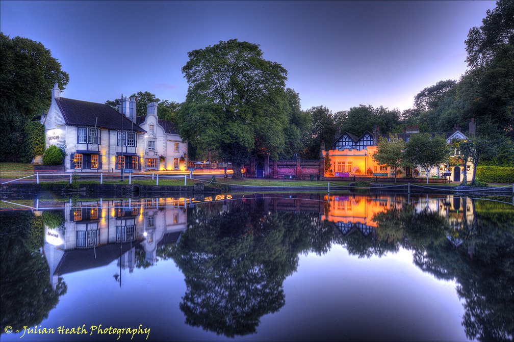 Chasing nonexistent sunset #CarshaltonPonds creates #warmingglow &amp; #lighttrails <a href="/explore_sutton/">Explore Sutton</a> <a href="/Carshalton_art/">Carshalton Artists</a> <a href="/timeandleisure/">Time & Leisure magazine</a> <a href="/OPOTY/">Outdoor Photography</a>