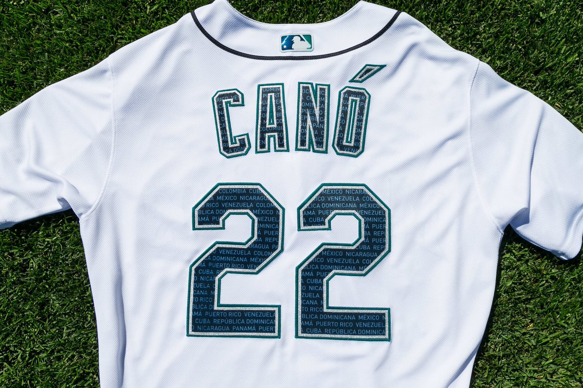 MarinersStore's tweet photo. It's Salute to Latin American Béisbol Night. RT for a chance to win a replica Canó #LosMarineros jersey. #GoMariners https://t.co/pjWlHq3uP5