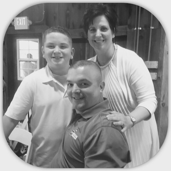 ShellyRivello's tweet photo. Congratulations Mr. &amp; Mrs. Boyd! #NewBoydsOnTheBlock https://t.co/IpcAhCVk3t