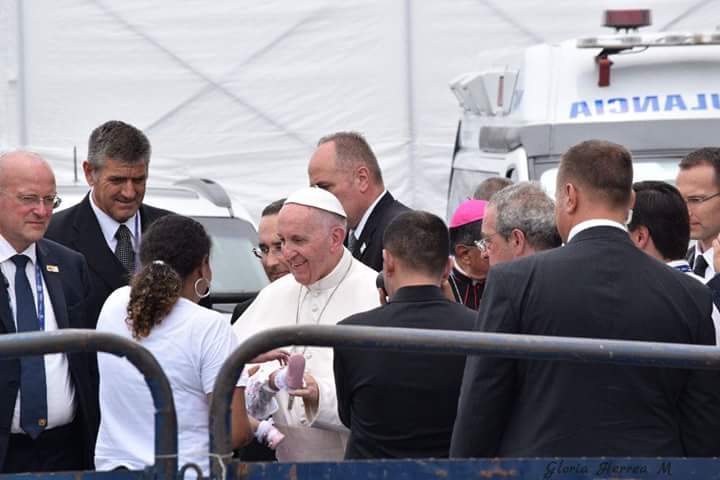 gloriaedithhm's tweet photo. Todo esfuerzo de paz sin un compromiso sincero de reconciliación siempre será un fracaso". Papa Francisco
@pontifex_espan @deVillavicencio https://t.co/pQziixgL5Z