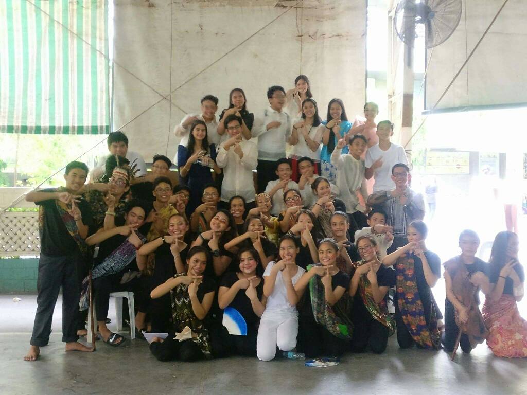 hartsavher's tweet photo. Fleming Noon at Ngayon 😊
Batch 2016-2017 and Batch 2017-18 ❤❤❤
#fleming #flemilya #flemingos #buwanngwika https://t.co/bvBY28pW9C