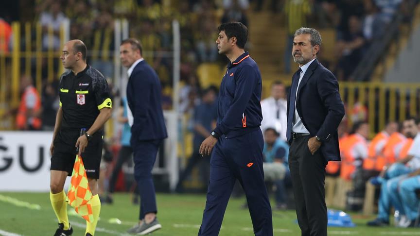 megabaythaber's tweet photo. Kocaman'dan yenilgiye ilginç yorum! 
"Oynadığım kadrodan hiçbir şikayetim yok. Bu oyuncuların kaliteleri belli"
https://t.co/d62pZYpZk5 https://t.co/eXlQKAlTw1