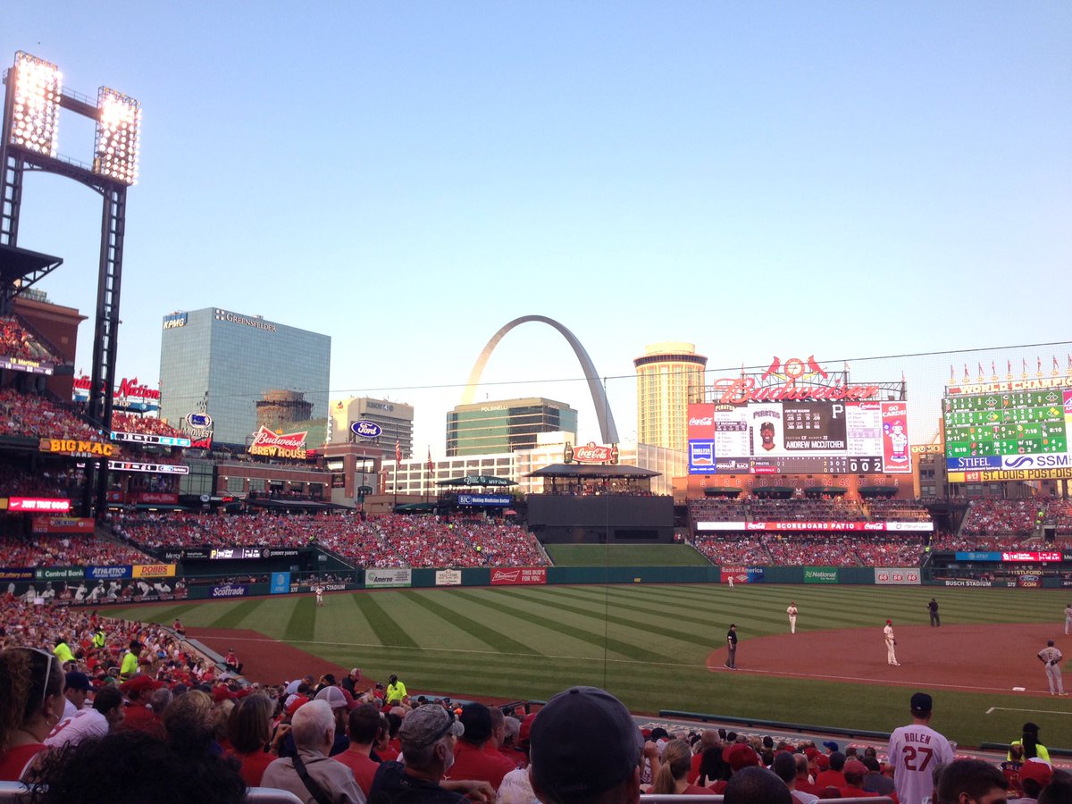 MrsRigdon's tweet image. ~@Cardinals game with this crew! #Family #MissingE @emsraea @TripleA_16 @RonRigdon