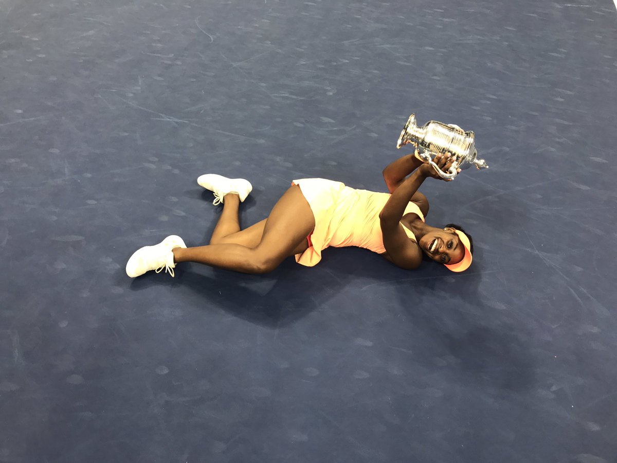 SLOANE STEPHENS - Página 8 DJUn_G4VYAAzIxM