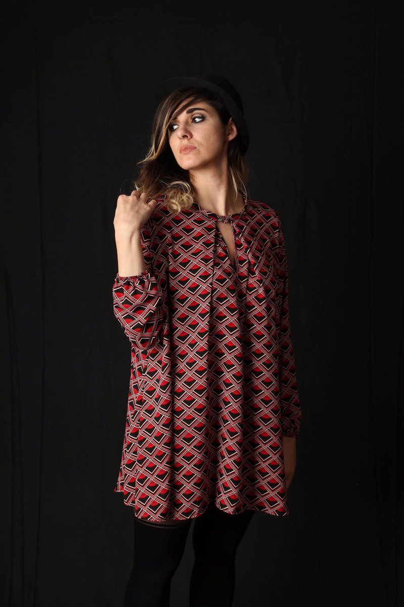 [AHORA] estoy al aire en fm 106.5 radiosemilla106.wordpress.com hablando sobre el teatro, la vida, Jackelin, <a href="/alacaruso/">Ariana Caruso</a>