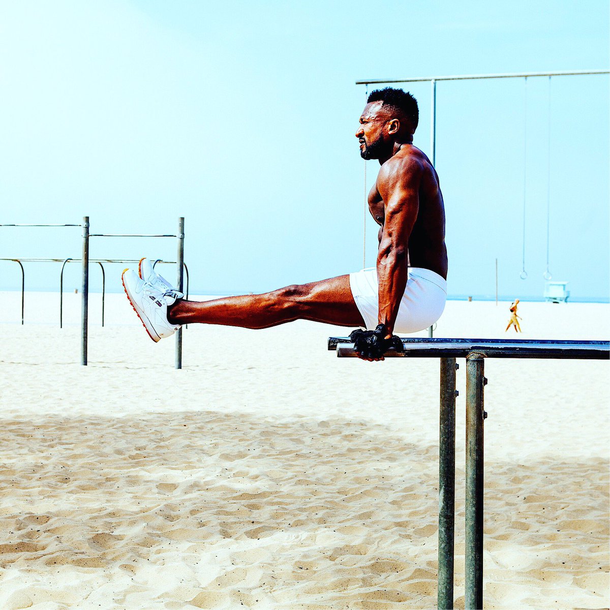 I tighten my abs, put my feet together &amp; raise my legs to 90 degrees. My legs are parallel with the sand. 👉🏾goo.gl/BX2vDp #workout