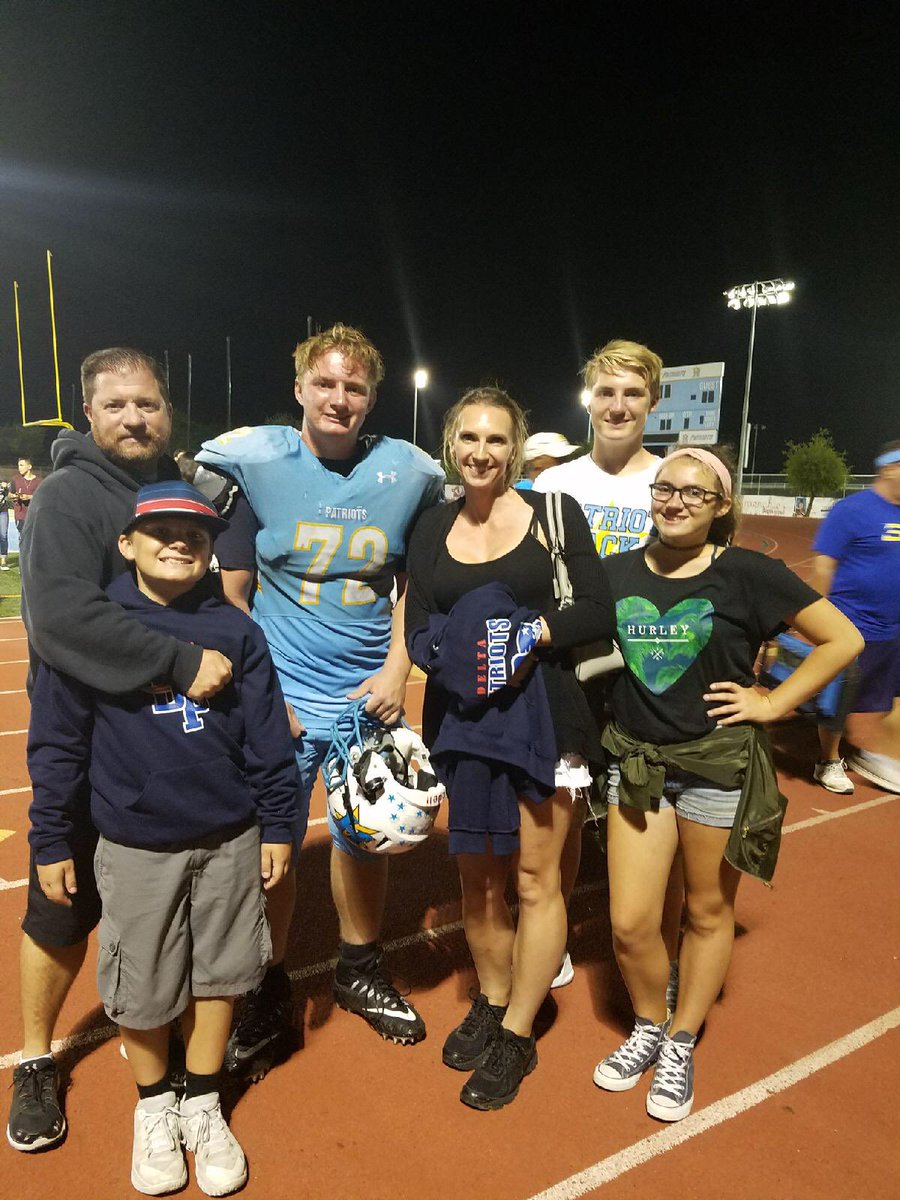 Maxawsome14's tweet photo. another solid win! Glad my family could make it! https://t.co/Ws3MGrYbkR