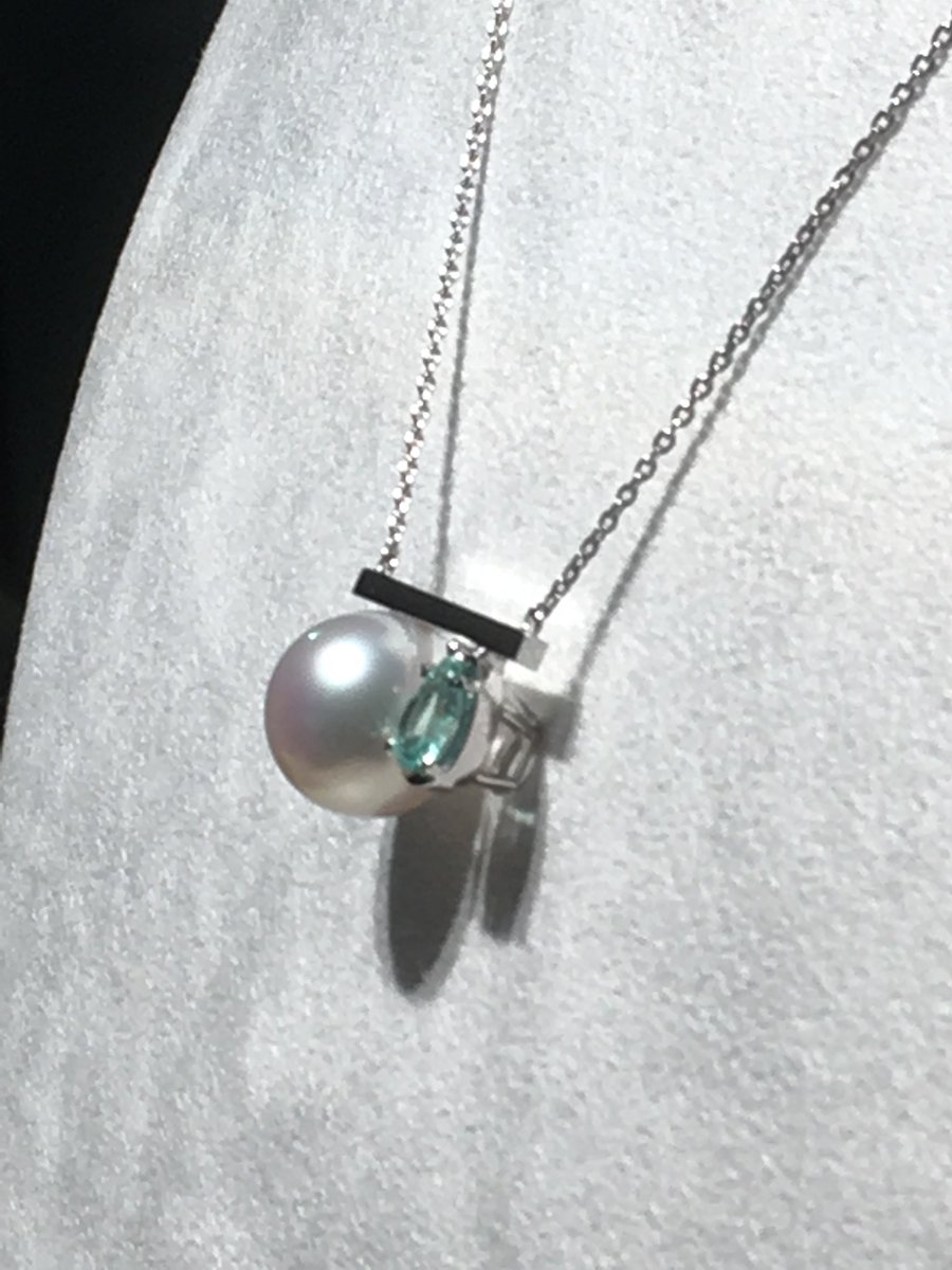 টুইটারে TRC | 鉱物/ルース/アクセ: "銀座で噂のジュエリーを拝覧。0.7ctほどの浅めの石を持ち上げて大粒真珠に合わせてある