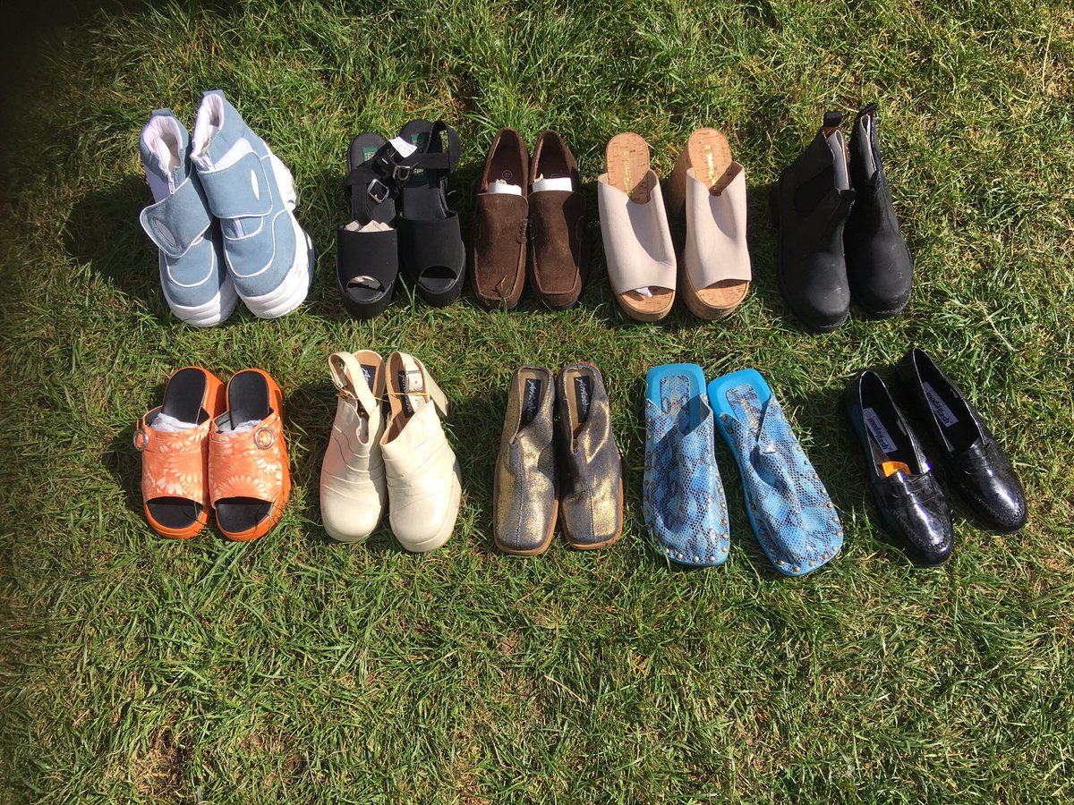 Getridofit2's tweet photo. Donated shoes from a local resident in Brixton #support #vunerablepeople #givingbacktocommunities https://t.co/tVs3m49tyo