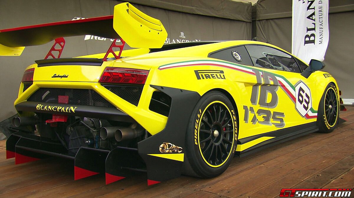 MotionAutoPDX's tweet photo. A great rear end your wife won't get mad at you for looking at #Lamborghini #lambo #nicerearend @MotionAutoPDX from @GTspirit https://t.co/1Cg01URWgP