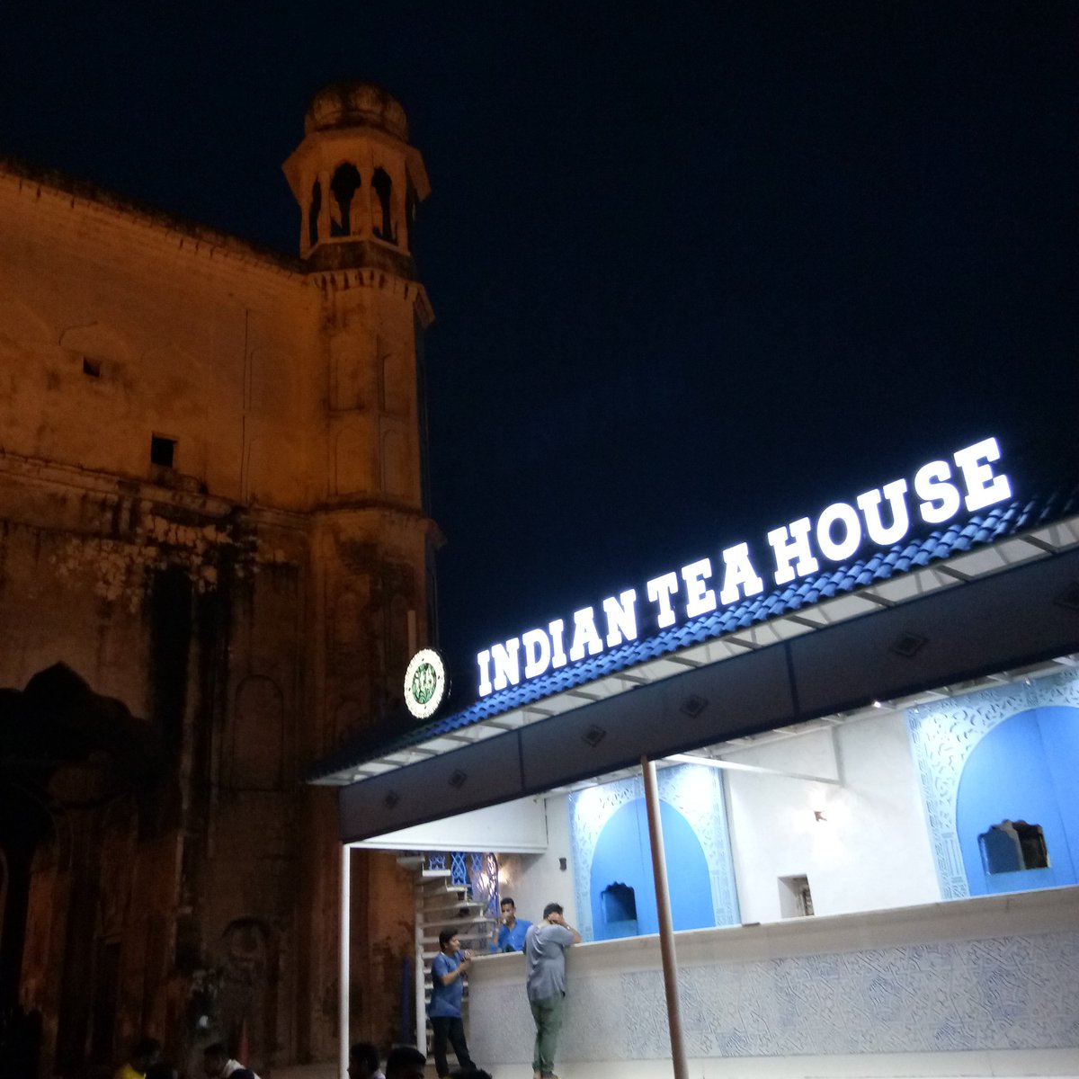 dilsepostnews's tweet photo. Indian Tea House at Gauhar Mahal impacting #heritage structure in #Bhopal ?#indianteahouse https://t.co/VvsxujyKST
