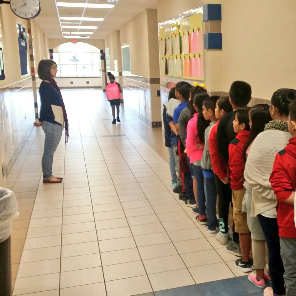 stevenyoung1973's tweet photo. Our Cubs @ THE PRIDE maximizing time by moving quietly and quickly during transitions. #cubleaders https://t.co/F56IkWFN0N