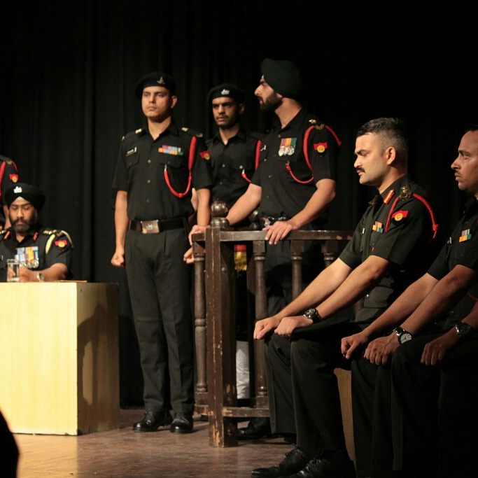 gd_raghu's tweet photo. @sukhmanch performed #CourtMartial at #muktdharaAuditorium dir by @ShilpiMarwaha #housefulShow #standingOvation #infiniteApplause https://t.co/xpoOQjfwie