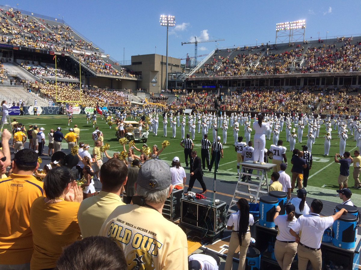 STLytle's tweet image. It was a great day for #GeorgiaTech football at Bobby Dodd Stadium! Bzzz!