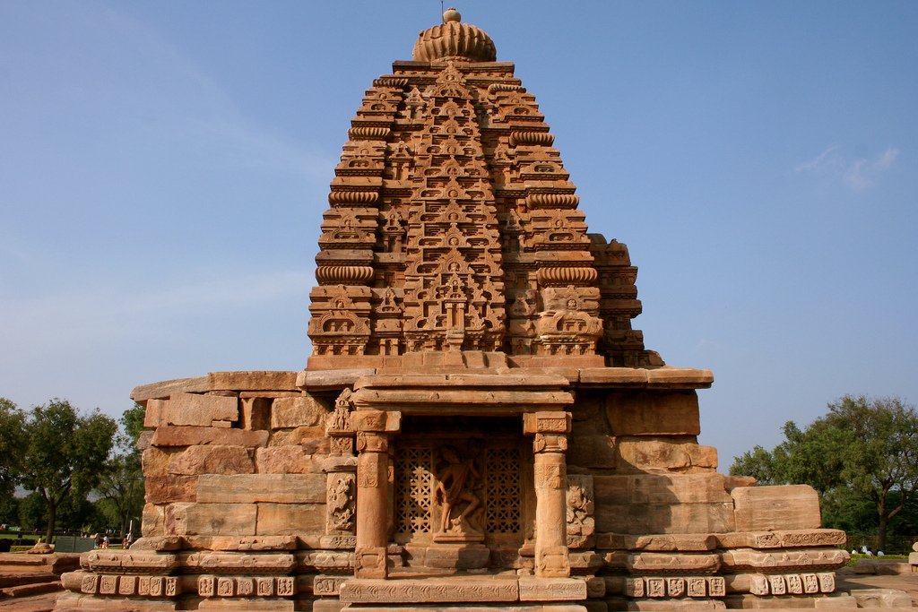 15) KARNATA NAGARA: It is at early chalukya sites like Aihole, Badami and Patadakal at Karnataka that north finally meets south.