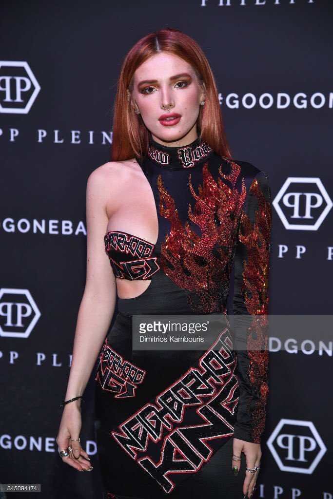 spreadlovenow96's tweet photo. FUCK ME UP OMGGGG @bellathorne https://t.co/MVqtupFzKj