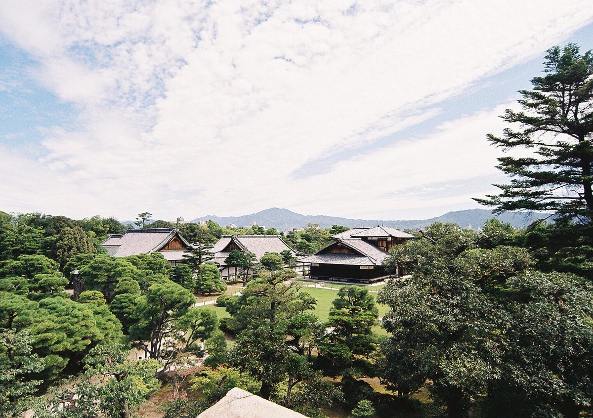 sisimaru555's tweet photo. 京都旅行(8月末)のフィルム現像が出来上がりました。
来年もまた行きますよ。
#東寺
#二条城
#京都タワー
#龍安寺
#カメスズ
#Nikon18-35/3.5-4.5D/ED https://t.co/aOoV8adFdA
