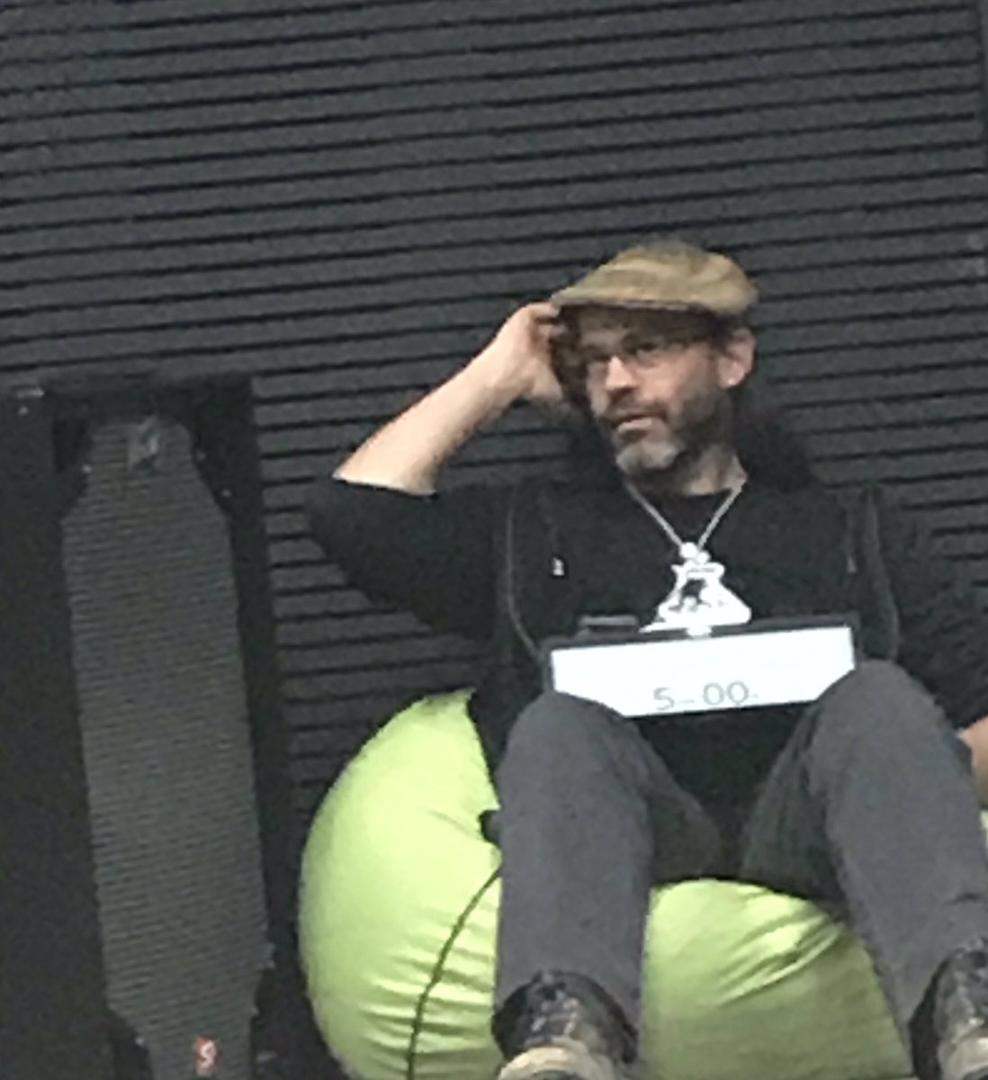 This is what a timekeeper looks like at #swnelson <a href="/norbu09/">Lenz Gschwendtner</a>