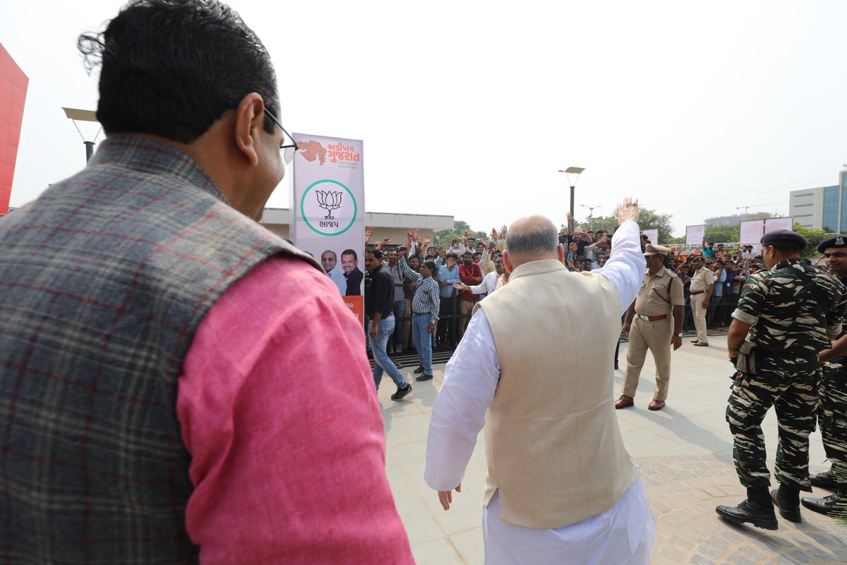 I congratulate Gujarat BJYM unit for this successful event and connecting me with energetic youth of Gujarat.