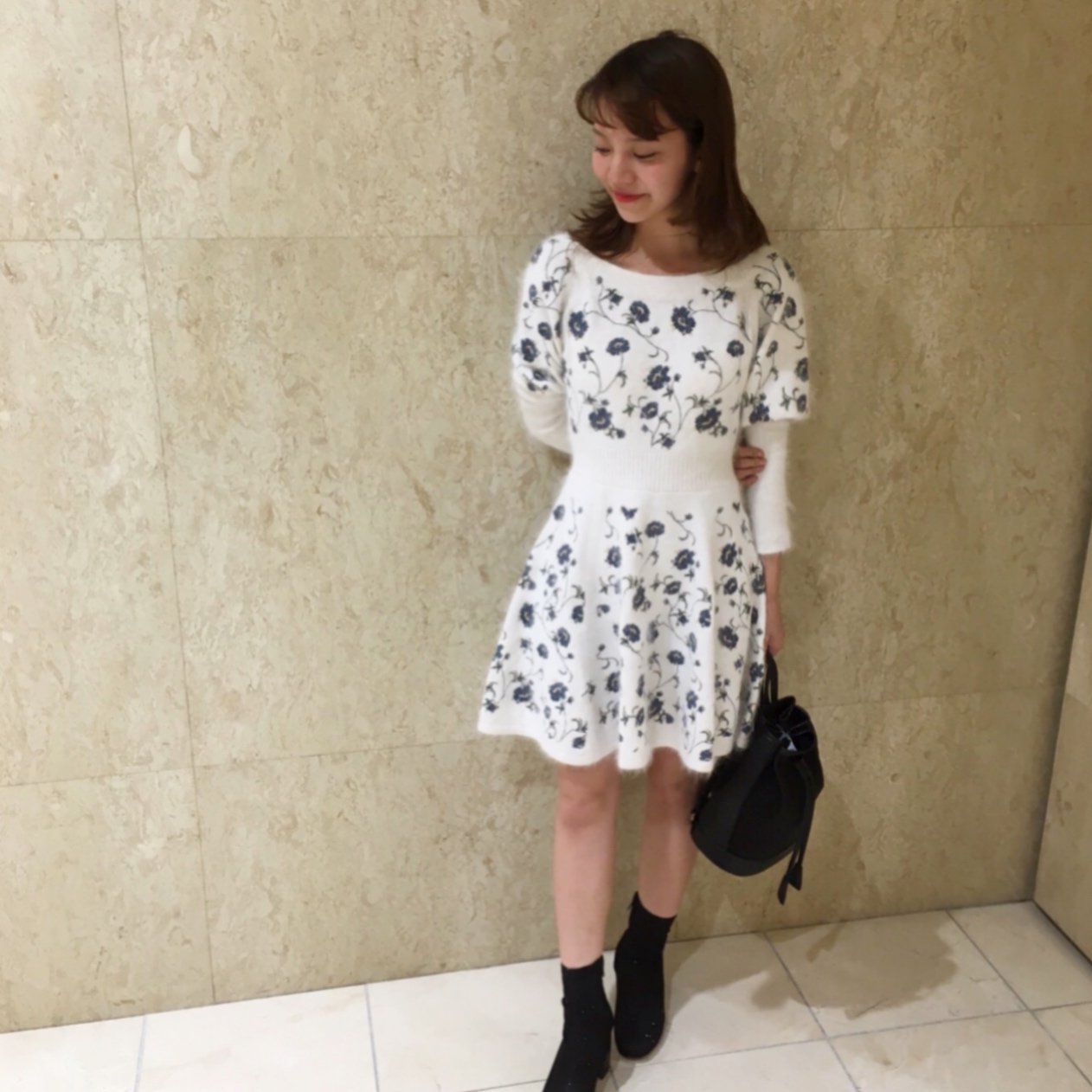 Snidel公式アカウント A Twitteren Staff Snap オリジナル刺繍のフラワーモチーフワンピース フラワーエンブリロイダリーニットワンピース 16 000yen Tax チェック T Co Pkg3gl51x1 Snidel スナイデル T Co Ihfuoln7zr T