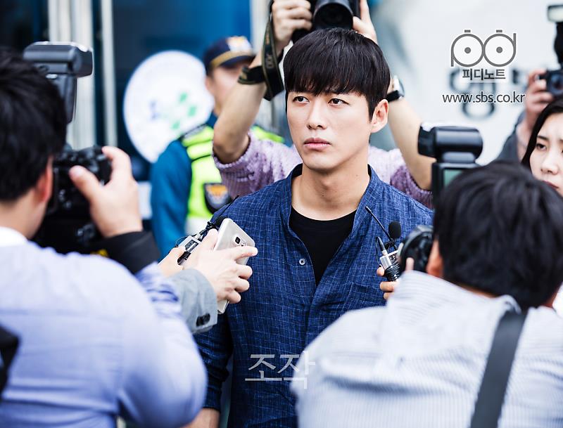 DJWC76dXgAA-U2k.jpg:large