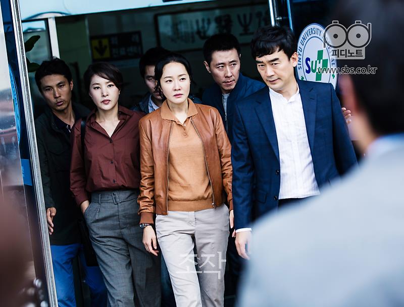 DJWC7MuXkAADhf8.jpg:large