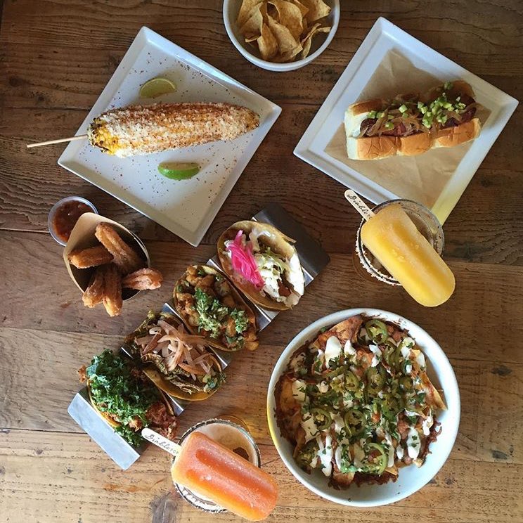 DiabloTacoLA's tweet photo. #NFL #sundayticket $16 #beer pitchers #sundayfunday starts at 9:30am! #brunch til 2pm #diablotacola #areyoureadyforsomefootball https://t.co/HP96ZsSNFU