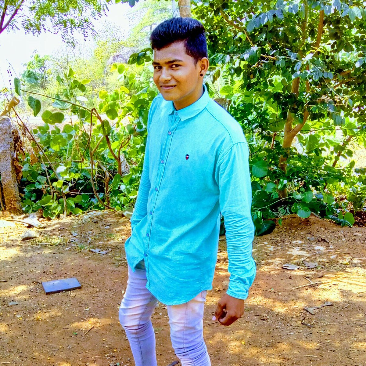 Rakeshhippi's tweet photo. #NewProfilePic https://t.co/vJe5ArylOg