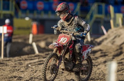 Race Report: Andrea Adamo mastered the tricky conditions in the Dutch sand to take today's race win.
honda150championship.com/b33/adamo-mast…
#EMX150 #Honda