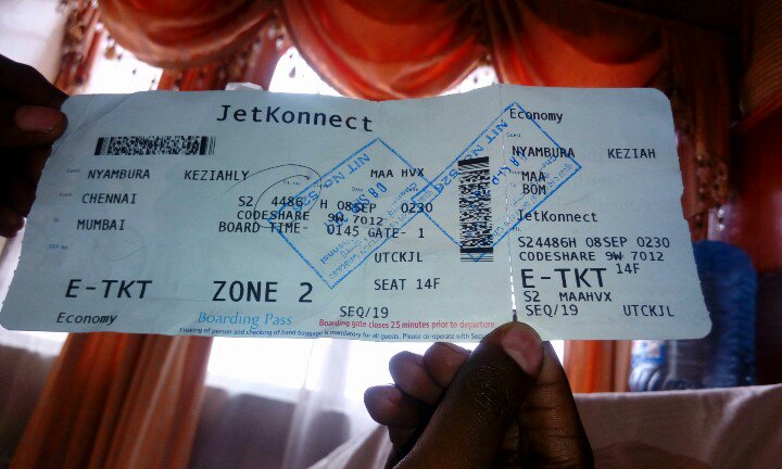fionamwangi's tweet photo. @jetairways you can give me the contact or name of someone on the ground to drop the suitcase again. (2/2) https://t.co/D58qMpeABT