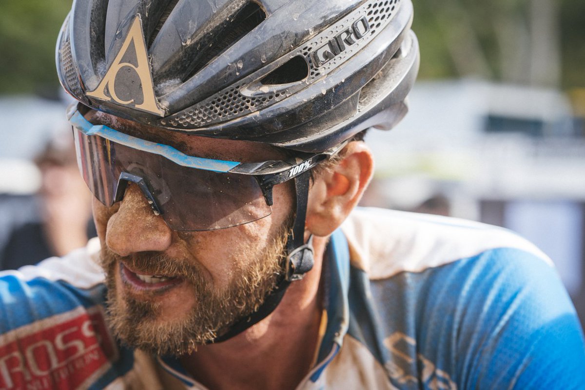 PMGRacingTeam's tweet photo. Imágenes de las carreras élite de #MTBWorlds en Cairns 🇦🇺 con nuestros bikers en acción 🚵🏻 

📷 @mdelormephoto https://t.co/FrSLwxLD9x https://t.co/bL7m9v1ND2