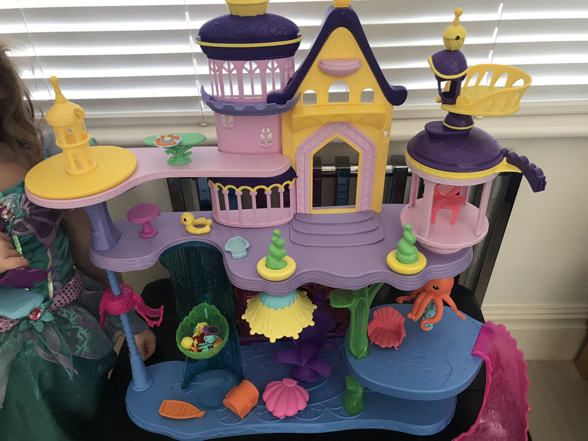 @HasbroUK #MyLittlePony me and the kids are moving into here today