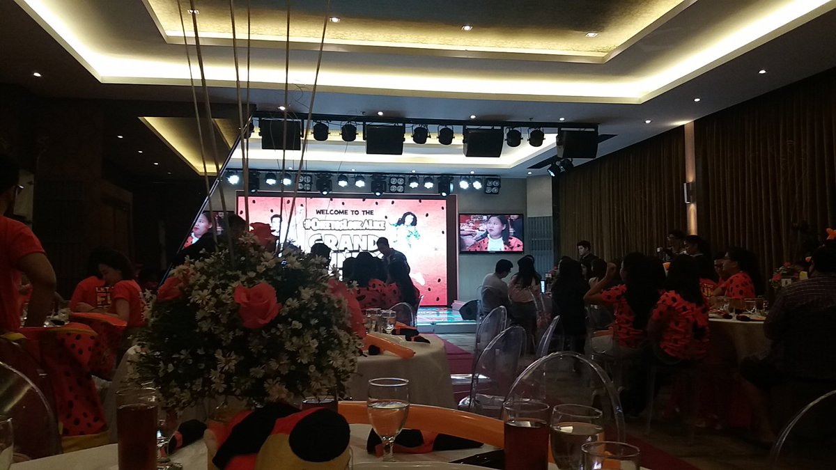 QuenLandiaOFC's tweet image. Cheetos event @itsenriquegil @lizasoberano @CheetosPH 

#CheetosLookAlike