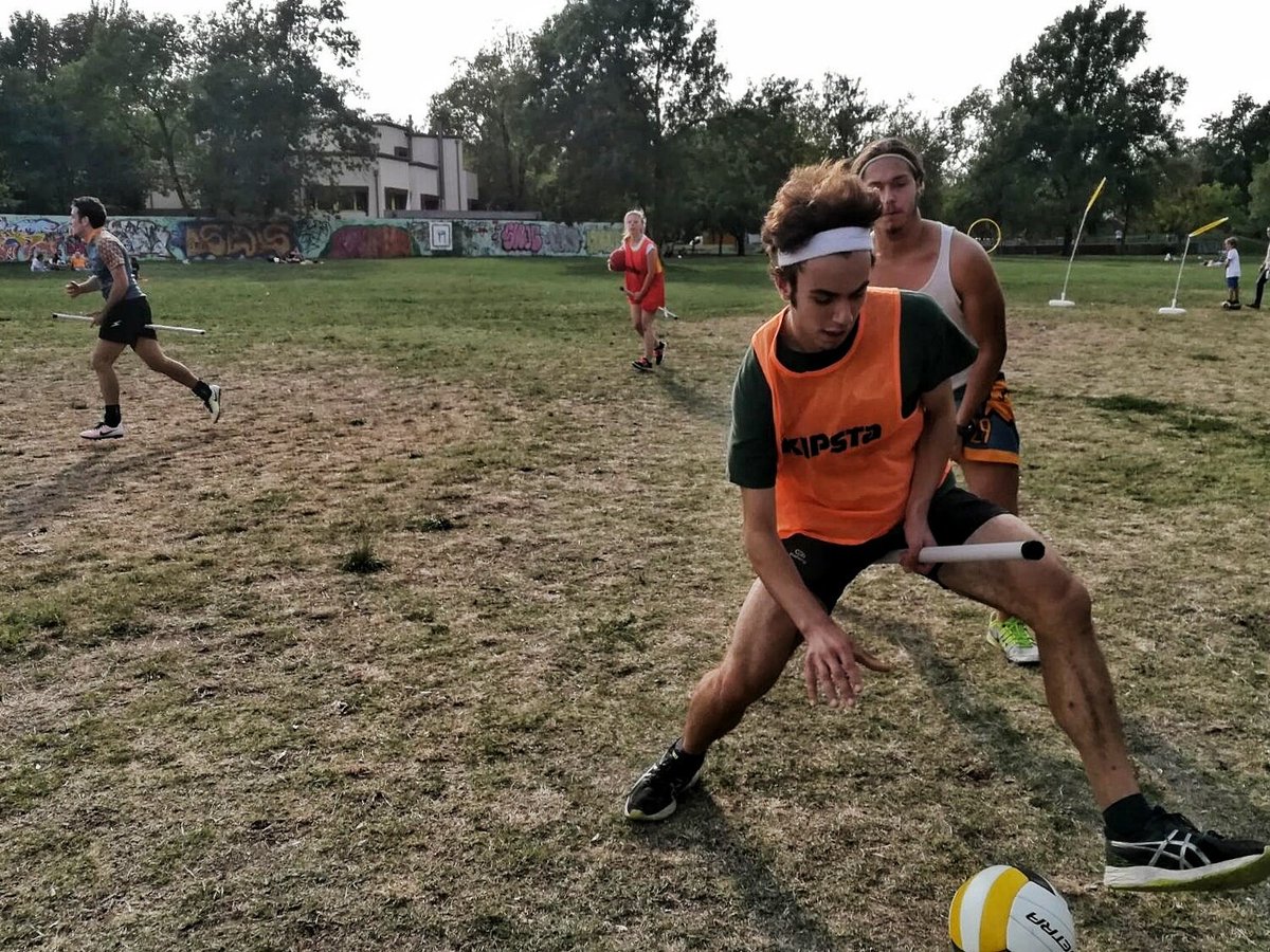 Hinkypunksbq's tweet photo. Ora che abbiamo inaugurato la nuova stagione, vi aspettiamo martedì 12 settembre alle 19:45 al parco Lunetta Gamberini
#quidditch #bologna https://t.co/WfqSaGgWBX