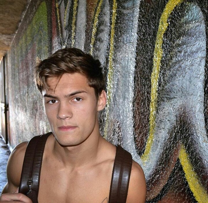 JylanUpdatesSp's tweet photo. #FOTO | Dylan vía instagram https://t.co/ljKlGgdnBz