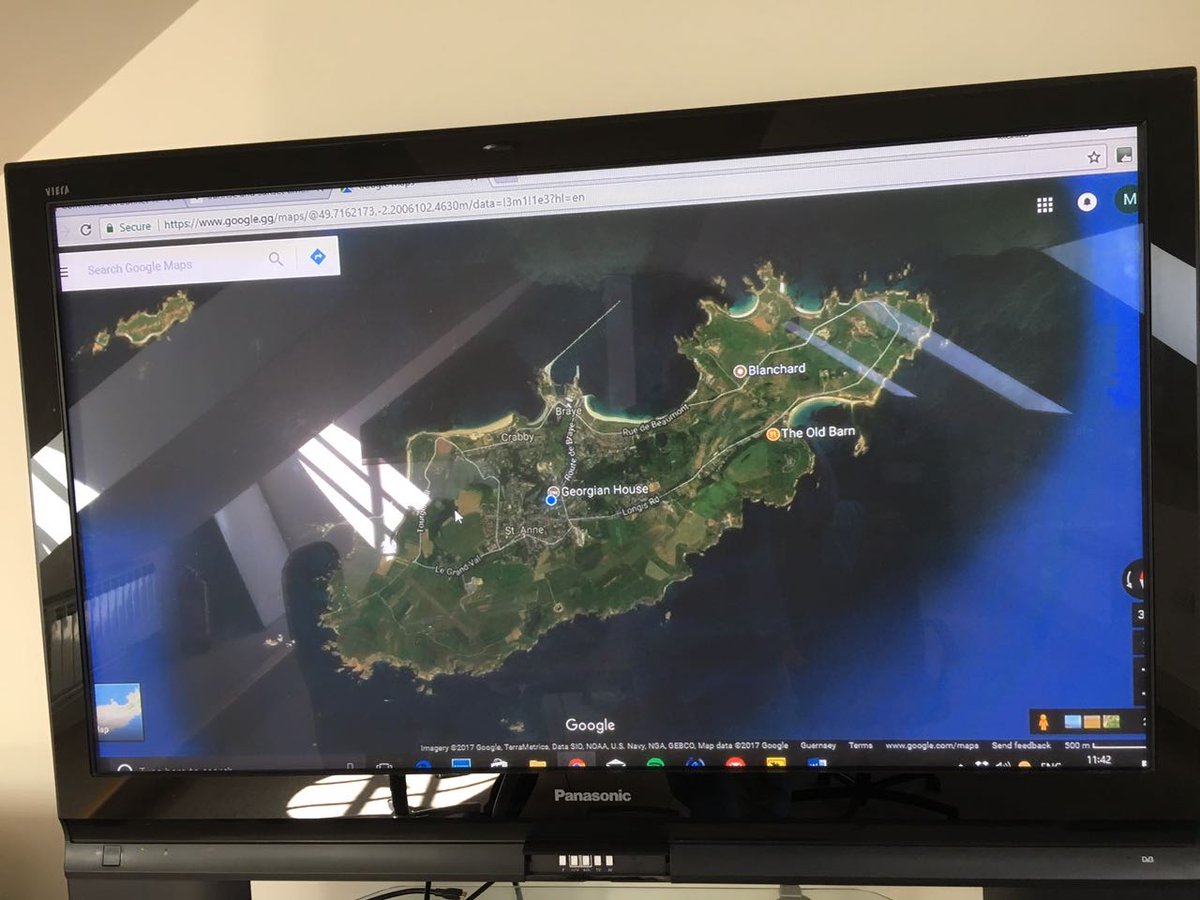 jerseybatgirl's tweet photo. This weekend we have been in #Alderney to help the @AlderneyWT find out more about #bats in the island https://t.co/N4pwfUwPwU