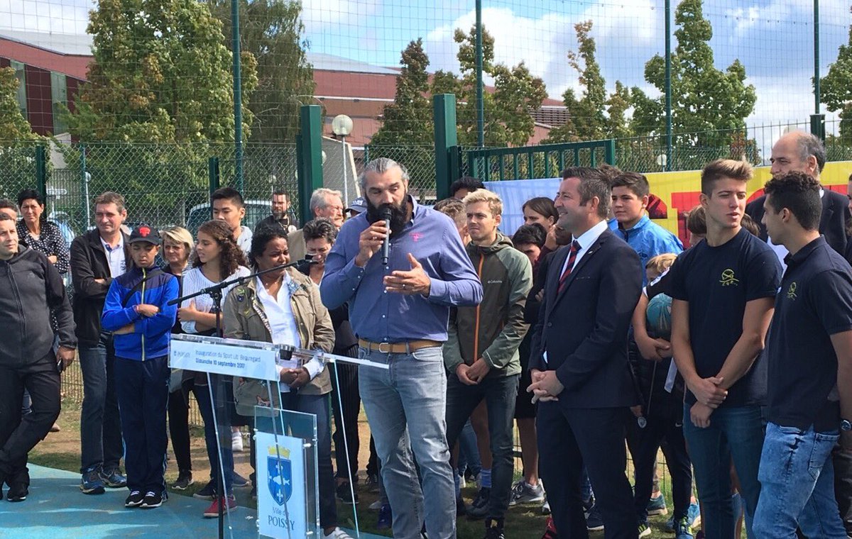 EN IMAGES Inauguration du Sport Lib' Beauregard à <a href="/villepoissy/">Ville de Poissy</a> en présence de <a href="/sebchabal/">Sebastien chabal</a> #Yvelines