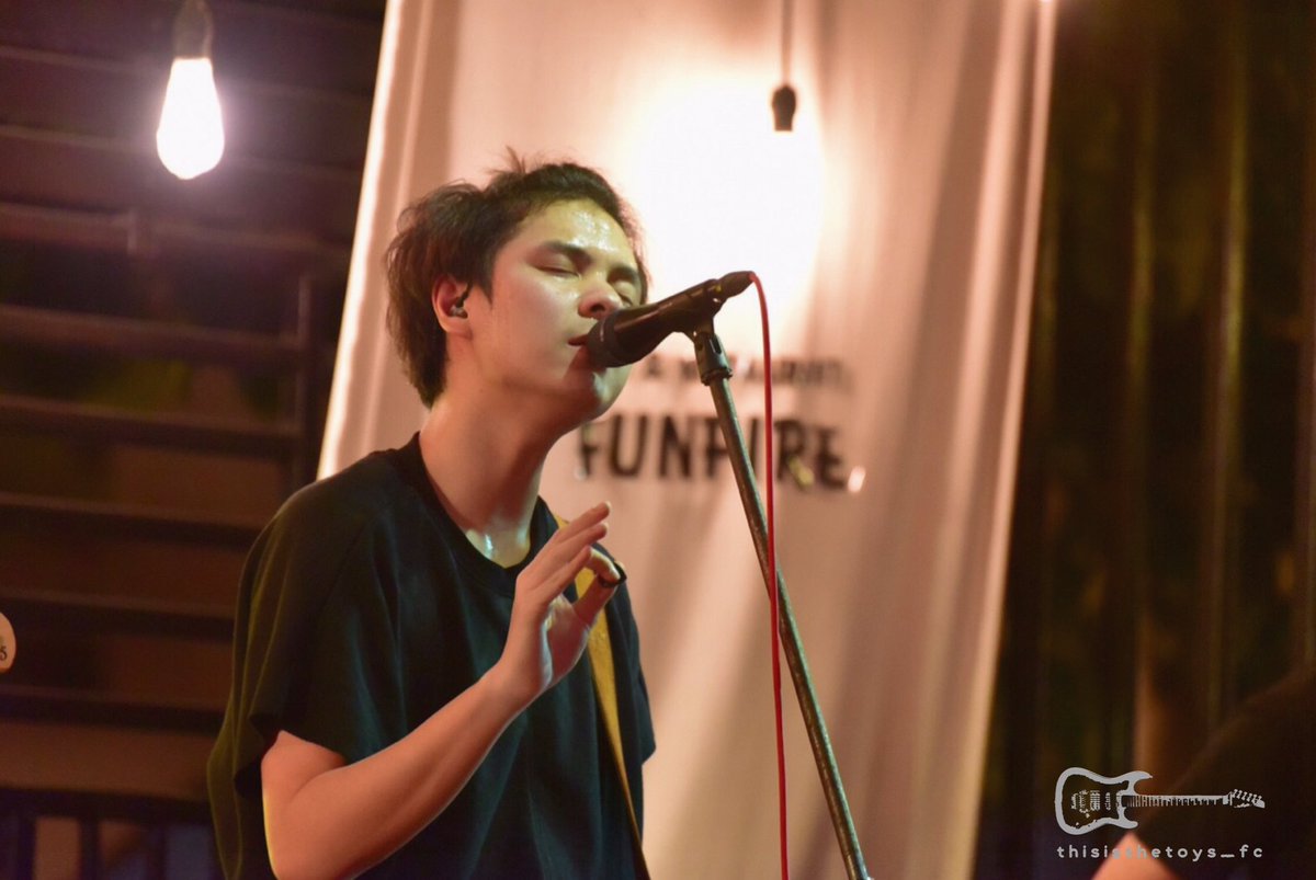 ThisisthetoysFc's tweet photo. เพียงแต่ว่าไอฉันนั้นมันดันคิดไปไกลลล~ 😀
#thetoys #thisisthetoys_fc #ธันวาคนดิบที่น่ารัก #090917 #FunFire #Kanchanaburi https://t.co/2okqStRadm
