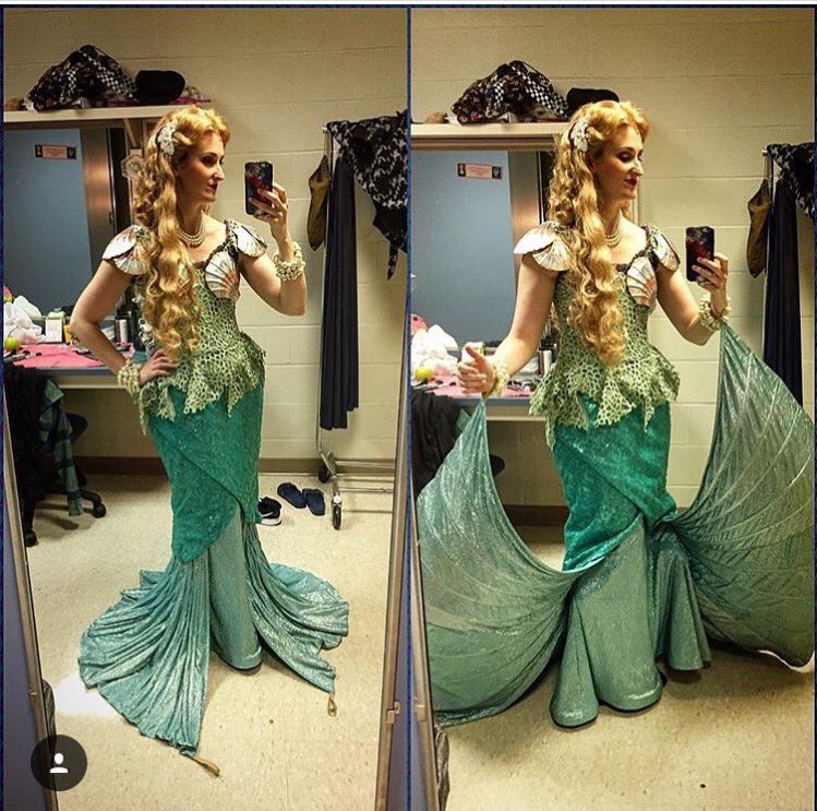 Christie6187's tweet photo. Due to Irma prep, I forgot about #NationalMermaidDay! Shout out to my 2 fav mermaids! They're flawlessโฅ๏ธ@JessicaVosk @VHustonElem #favhumans https://t.co/dlqAkJCtP5
