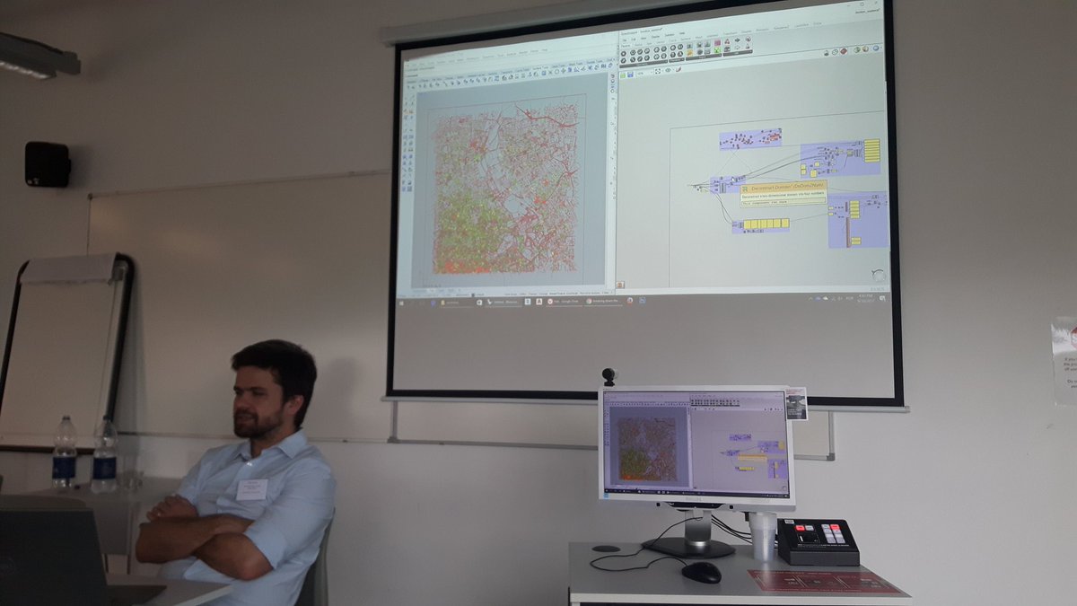 WildScreens's tweet image. @WhoseSmartCity #opendataworkshop afternoon session w/ hands on session on processing data w/ #grasshoper
