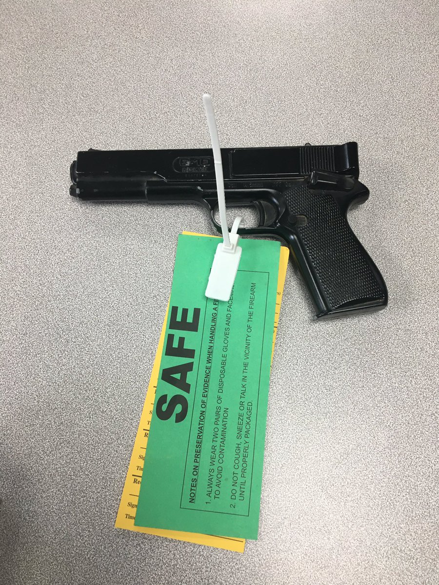 MalvernCops's tweet photo. Teams A&amp;D with @OPUWorcs arrested male in Kempsey for threats to kill, assault and possession of imitation firearm #keepingpublicsafe 2647 https://t.co/THXlyObT3Z