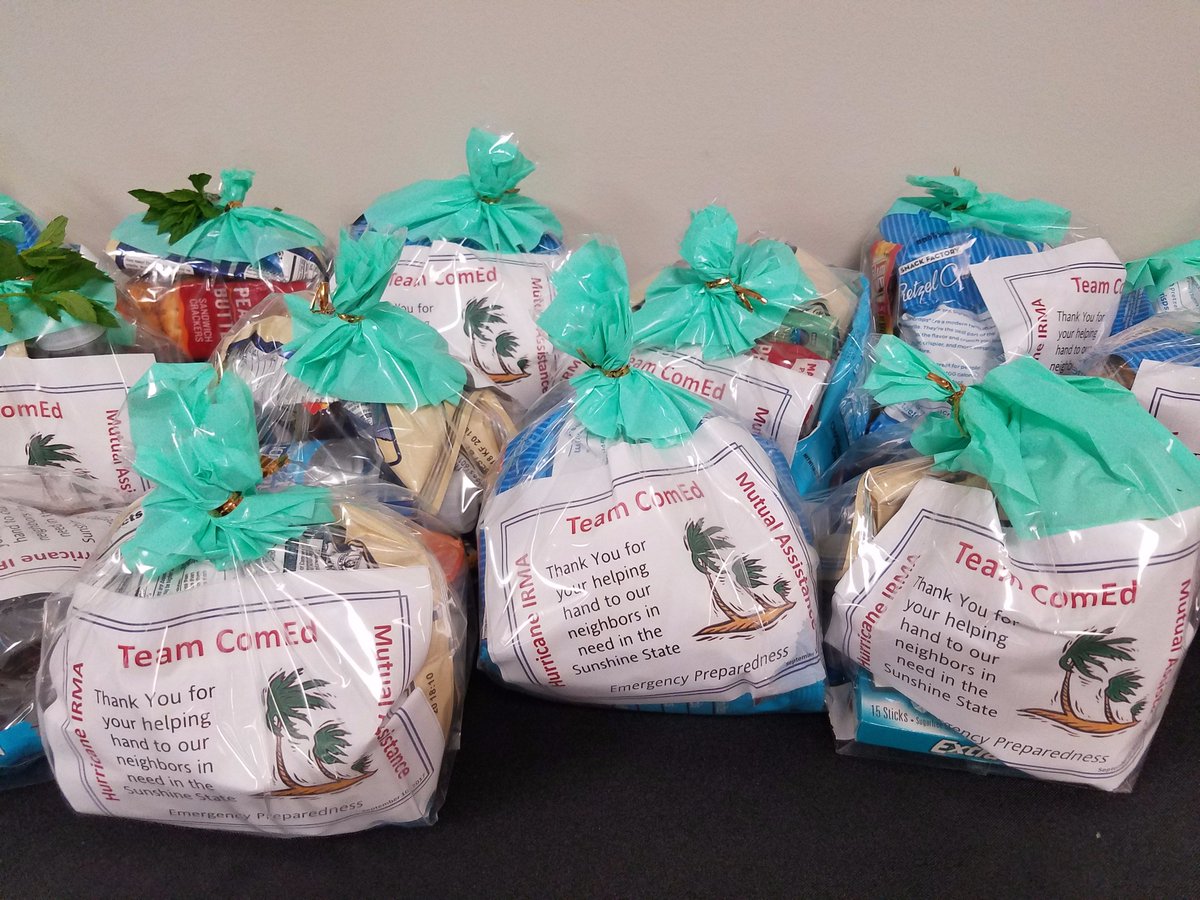 ZambranoABC7's tweet image. Daughter of a generous @ComEd employee donates snack bags to ComEd crews assisting in FL @ABC7Chicago #Chicago