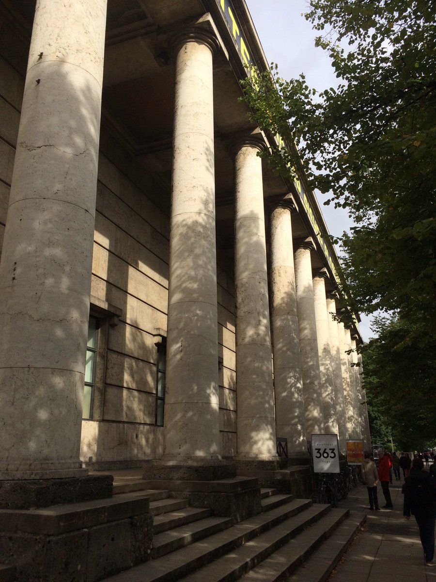 glidepath's tweet image. In Munich Frank Bowling currently with nice exhebition im Haus der Kunst !