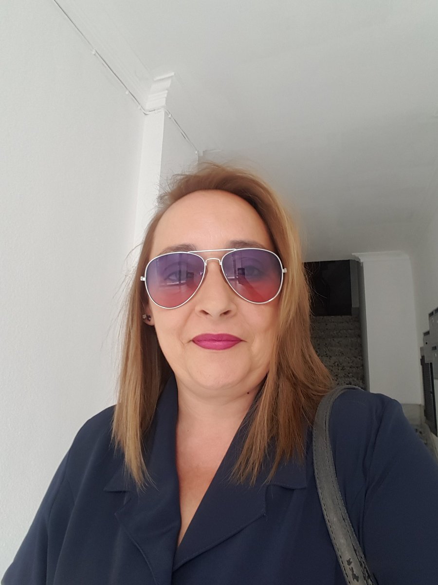 RISCOSilvia's tweet photo. Buen domingo twitter@s!!!!😘😘 https://t.co/F4Jc0oap5C