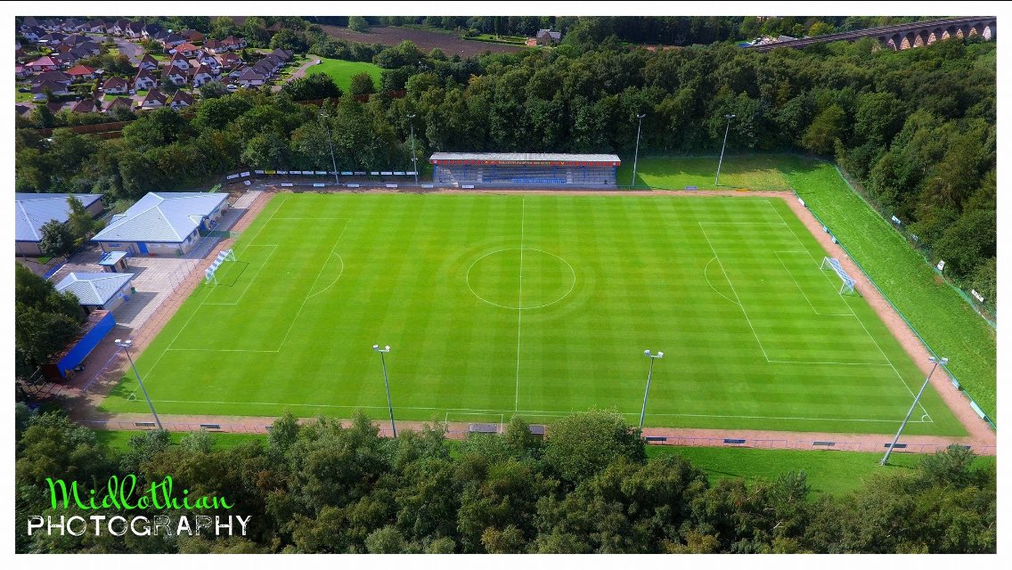sthomas1987's tweet photo. Delighted with the photos from New Victoria Park, taken by the superb William Forsyth @midlothianphoto just a few of my favourites here!👌📸⚽️ https://t.co/Wpe9RGHMub