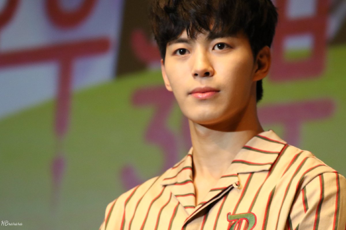 HBrarara's tweet photo. 170910  수요일오후3시30분 이벤트 #水曜日午後3時30分  #홍빈 #HONGBIN https://t.co/IAnGx0FcFQ
